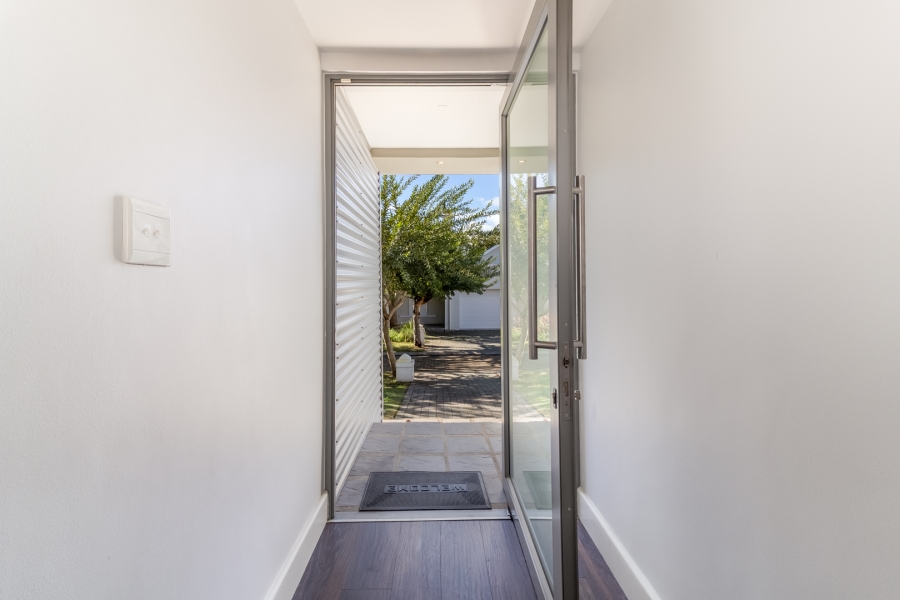 3 Bedroom Property for Sale in Vrykyk Western Cape